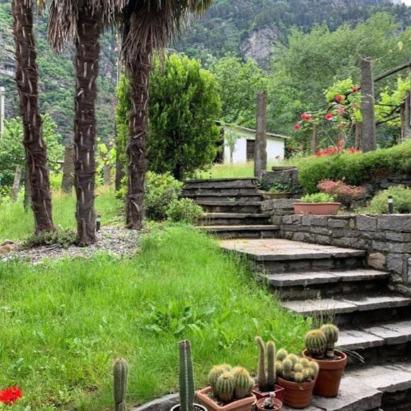 Grotto Pergola Bed & Breakfast Giornico Екстериор снимка